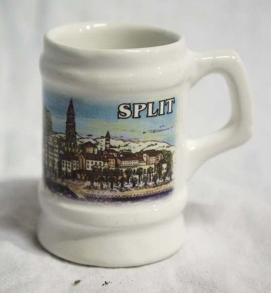 Split - Souvenir Mini Mug (1)