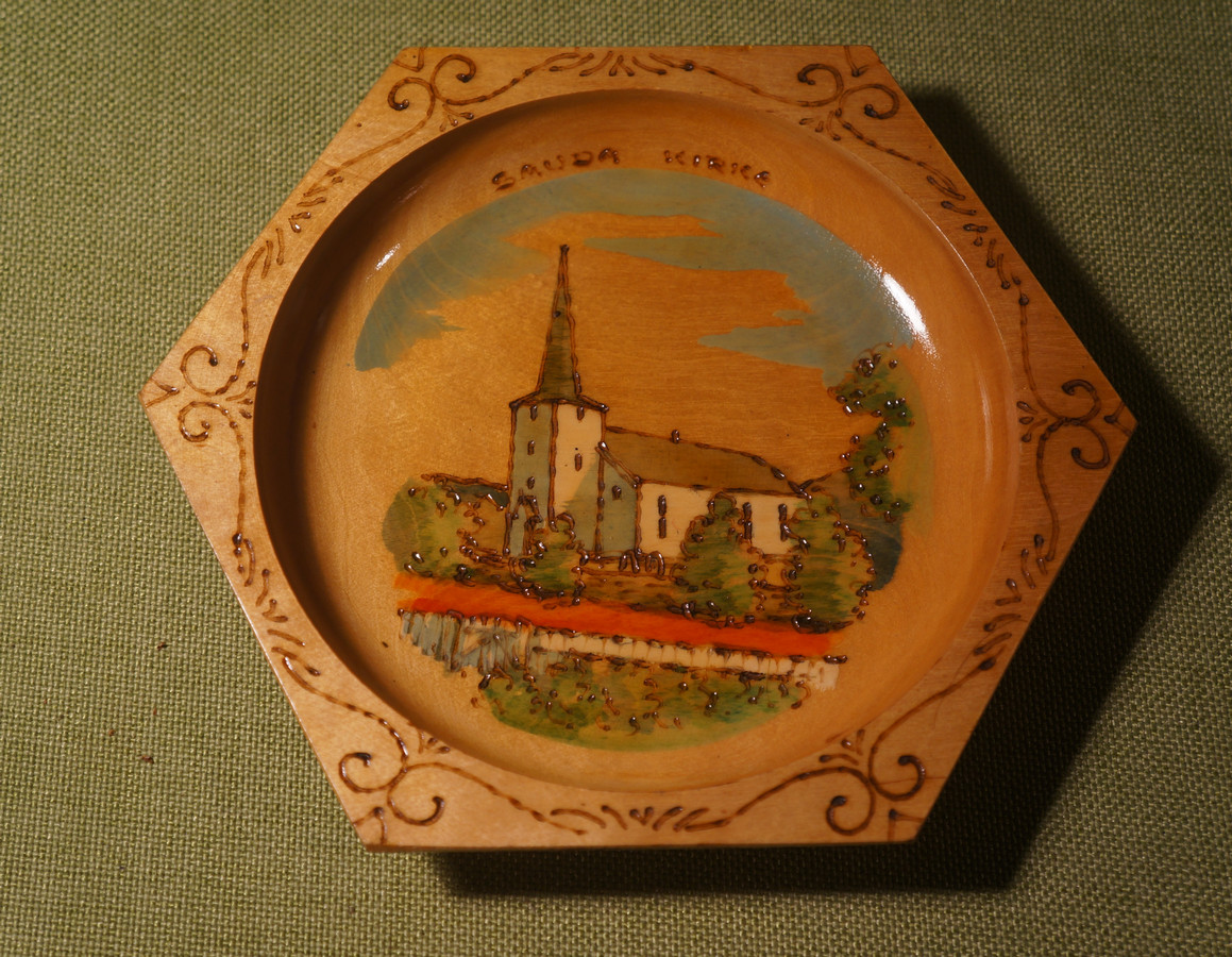 Sauda Kirke - Wood Display Plate (1)