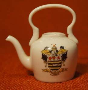 Blackpool - ornament in shape of kettle - ceramic(1)