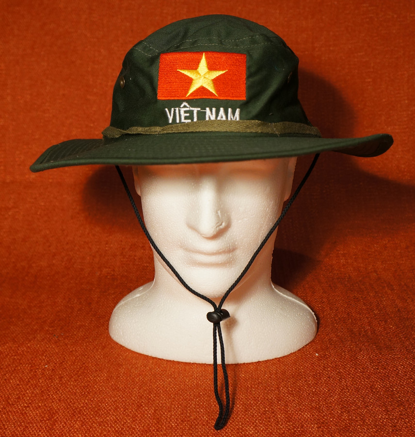 Vietnam - Hat (1)
