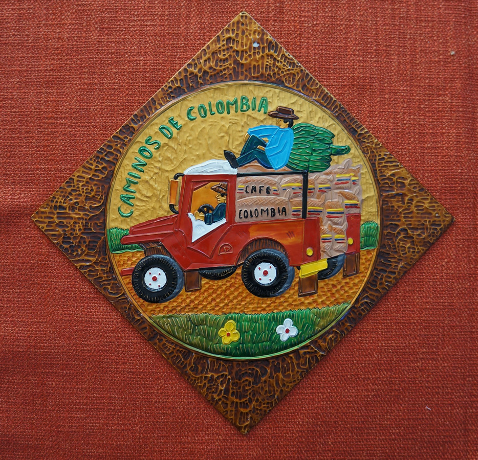 Colombia - Wall Ornament - tin (1)