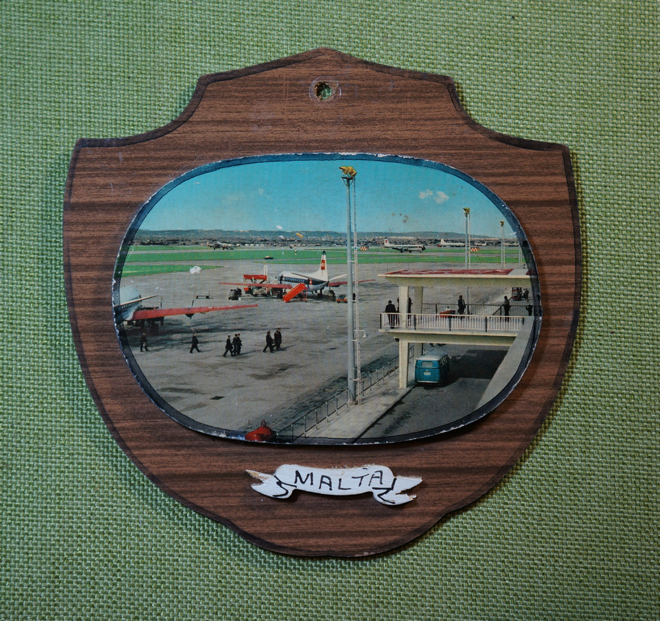 malta - airport - wall ornament (1)